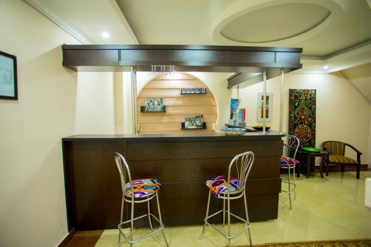 סמרקנד Ikan Registon Hotel מראה חיצוני תמונה