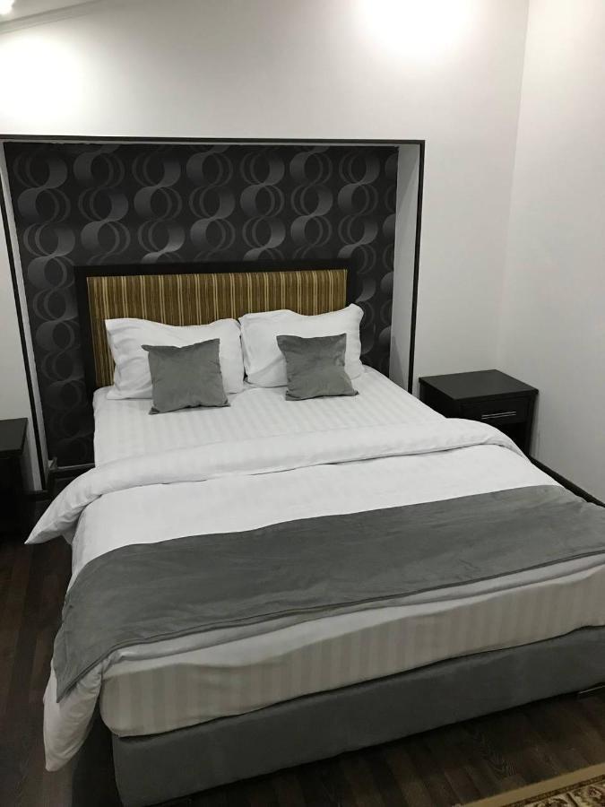 סמרקנד Ikan Registon Hotel מראה חיצוני תמונה